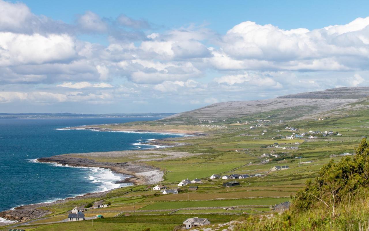 Into The Burren Hotell Murroogh Exteriör bild